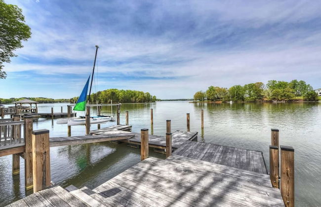 Lakefront, Private Dock+beach, Game Room Sunset Shores Resort: The Grand House - Foto 49