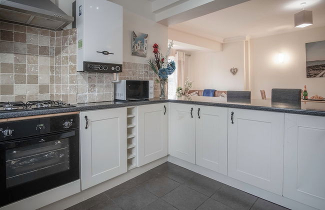 Sea Breeze Apt 3 - 2 Bed - Horton Beach - Photo 33