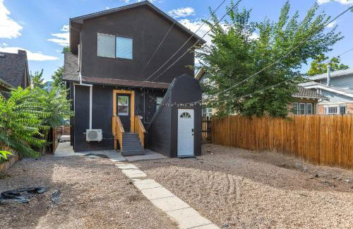 Basement with Full Kitchen and Near Downtown - Photo 17