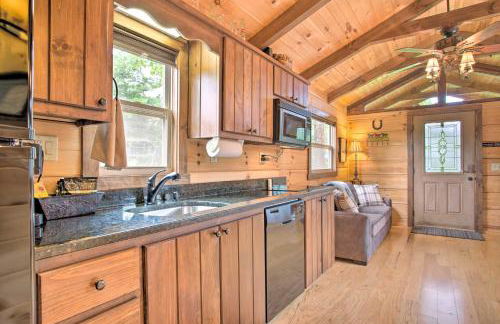 Year-Round Adventure! Rustic Cabin in Mill Spring - Foto 10