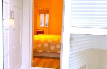 Modern Apartment with Terrace near the Center - Photo 11