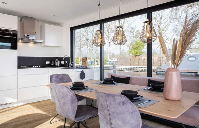 Unique Houseboat on and Around the Sneekermeer - Foto 16