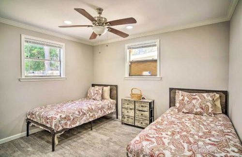 Blue Cottage in the Bayou with Private Yard! - Foto 24