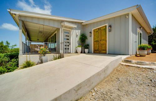 Chic House in Spring Branch with Lush Outdoor Space! - Foto 3