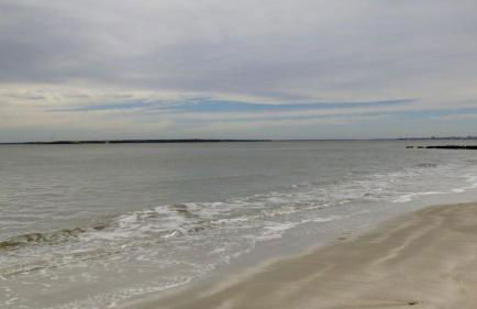 1111 Middle Street by AvantStay Charming Historic Cottage Featured in Dear John Movie Beach Access - Foto 20