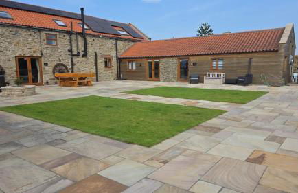 Luxury Home, The Residence Sleeps 10, 2 Hot Tubs & Scenic Views near Durham & Bishop Auckland - Foto 4