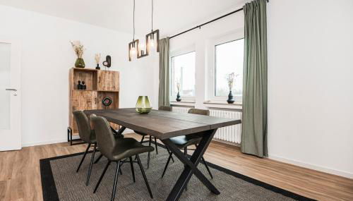 Artful Stay for 4 - Photo 2