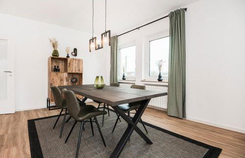 Artful Stay for 4 - Photo 2