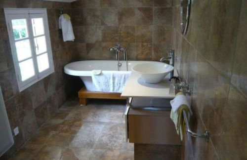 Les Templiers - Petit BIZERTY 36 pers (Mas privé) - 2 piscines - Salle 200 m² - Foto 22