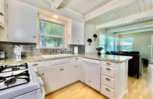 Uniquely styled home minutes to Downtown Sac! - Foto 16