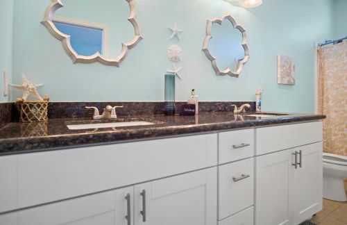 Splash Spacious 3BD 3bath Beachfront! Steps to Beach! - Photo 24