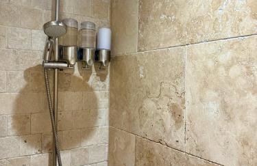 Free off street parking Georgian style Bath apartment - Photo 12