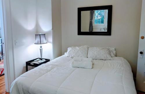 Peaceful Oasis, Walking Distance to Mpls Lakes - Foto 16