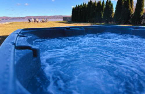 Piermont Waterfront Villa with Hot Tub - Photo 62