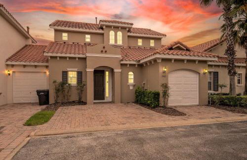 Townhome w heated pool & game room - Foto 57