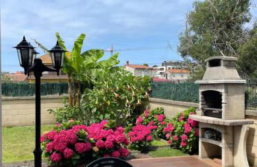 apartamento con jardín privado y barbacoa a 5 min playas santander - Foto 1