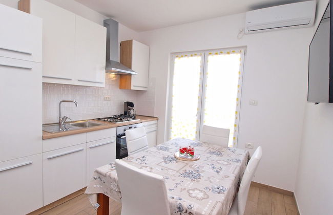 Apartment 1366 - Photo 27