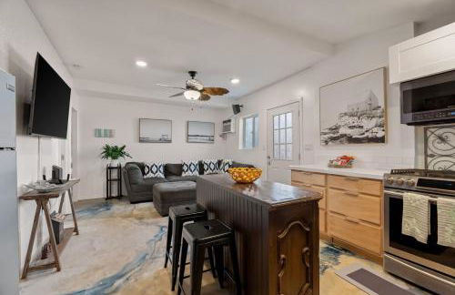 Next to Downtown Huge yard with Parking - Foto 19