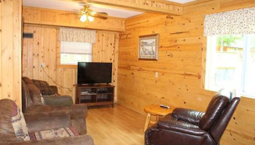 Cabin 12 - Photo 3