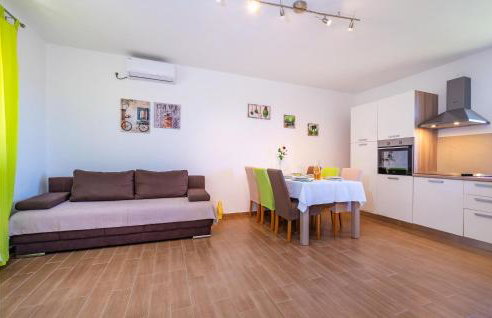 4 Bedroom Amazing Home In Benkovac - Foto 5