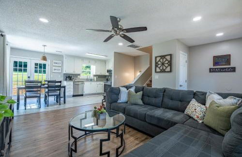 Disconnect From The City In This Outdoorsy Getaway - Foto 5