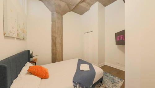 Spacious 2BR South Loop Suite with Skyline View, Optional Parking and Gym Access Close to McCormick Place, Grant Park, Museum Campus & CTA Lines - Foto 5