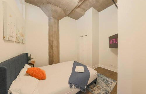 Spacious 2BR South Loop Suite with Skyline View, Optional Parking and Gym Access Close to McCormick Place, Grant Park, Museum Campus & CTA Lines - Foto 5