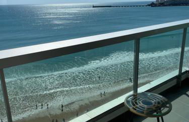 Face Mer vue d'exception Studio rénové au 9ème étage - Photo 1