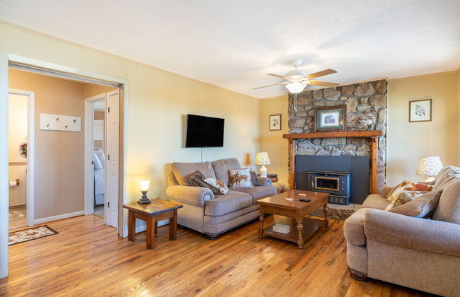 Ash Vale by Avantstay Spacious Deck w Views Ping Pong Table - Foto 9