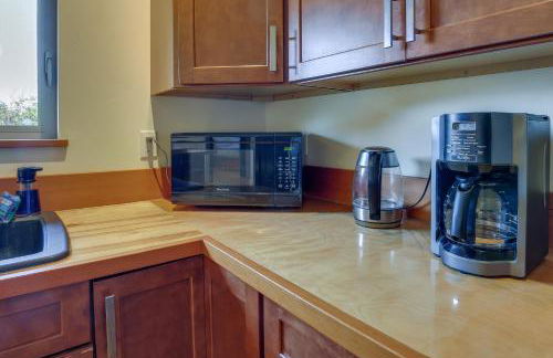 Modern White Salmon Apartment, Steps From Town - Foto 9