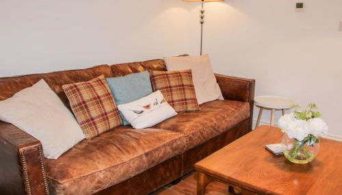 Cornerways - Photo 5