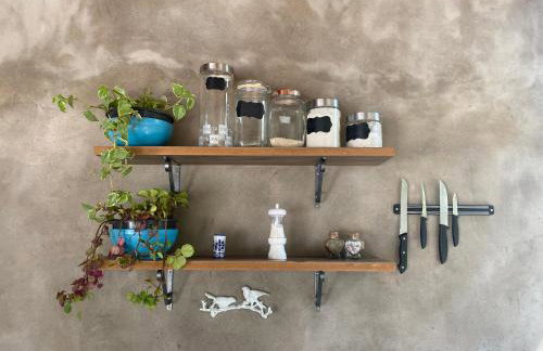 Casa de campo com muito verde e paz, 2 quartos, Wi-Fi, churrasqueira, deck, trilha - Foto 18