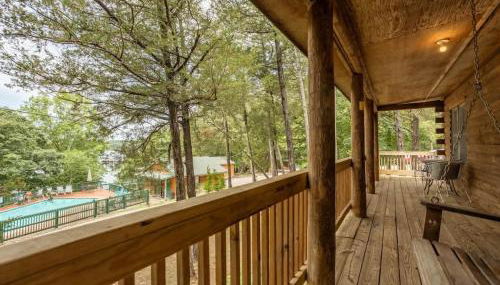 Table Rock Lake Cabin - The Cedars #1 with Lake Access Hot Tub Outdoor Pool - Foto 3