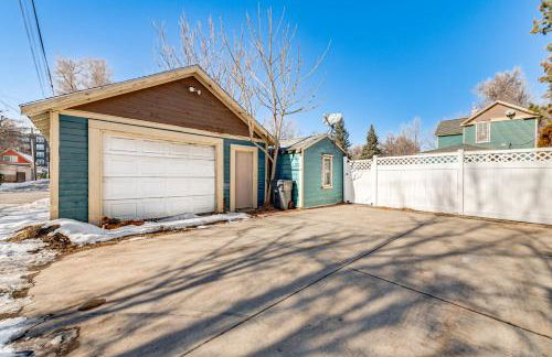 Historical Dtwn Loveland Home with Wraparound Porch! - Foto 35