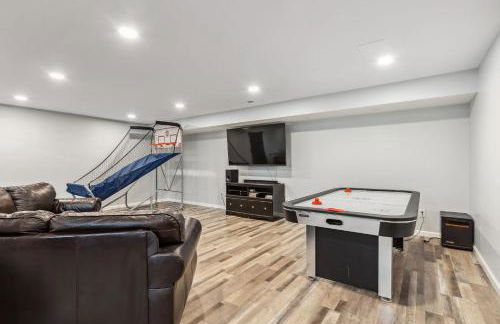 Great Group Getaway: Games Galore + Outdoor Oasis - Foto 17