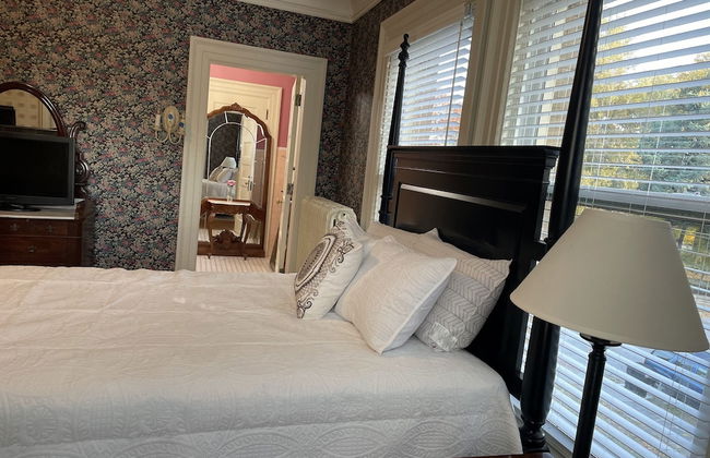 Offutt Manor - Photo 24