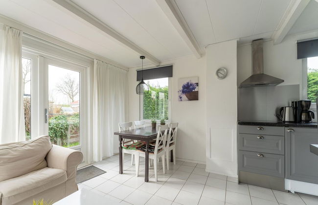 Holiday Home in Zeeland Near Lake - Foto 22