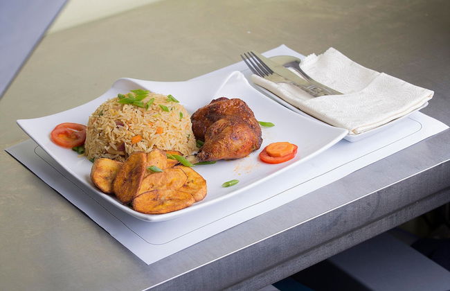 H21 Apartments & Lounge - Photo 29