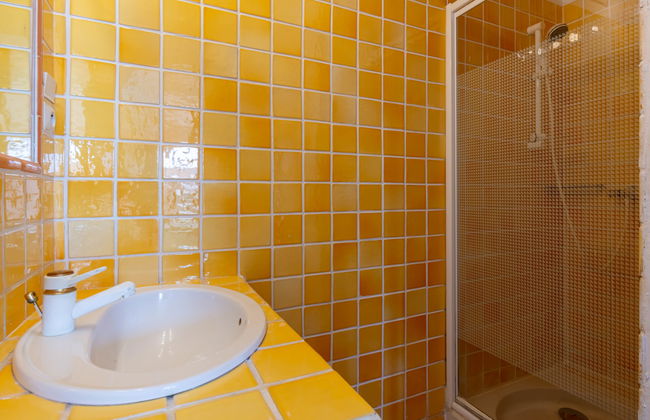 3 bedroom House in Carqueiranne with garden and terrace - Photo 21