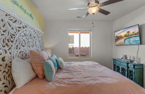 PV 110 Themed Rooms, PS4, Ping Pong, Pack n` Play, Electric Fire Place, Games, and More - Photo 15