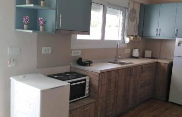 Stergios Suite with Private Jacuzzi - Photo 5