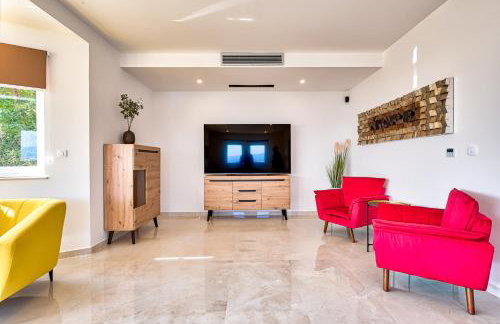 Villa Esarjo with Heated Pool and Sea View - Foto 45