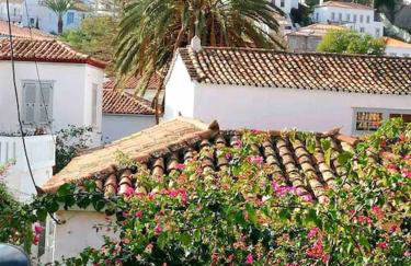 Hydra's Hidden Gem - Foto 1