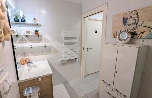 Arcachon centre ville - Charmant T2 avec balcon, parking sécurisé, proche gare, commerces et plage - FR-1-420-90 - Foto 14