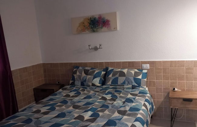 Caleta de Fuste Apartment- Sleeps4- Pool- Garden - Foto 2