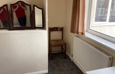 Spacious, Sleeps 18, 3 Bathrooms, Parking, Park, Mansfield - Foto 34