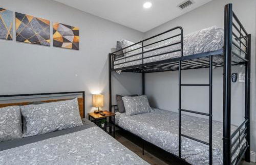 Breathtaking & Renovated Tampa Heated Pool House - Foto 32