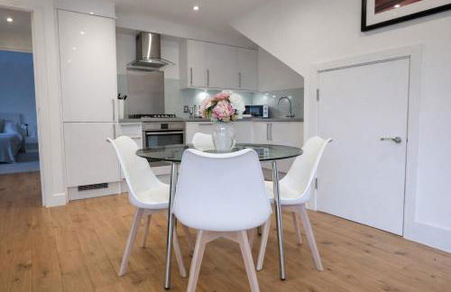 Flat 20 min to Central London and Garden & Parking - Foto 4