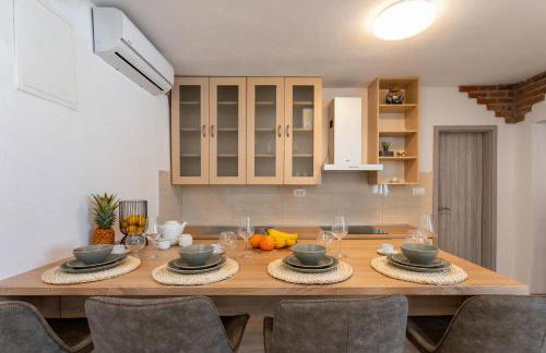 Holiday House Ivan with heated pool - Photo 48