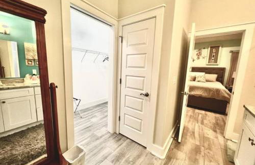 2 Fins Up, Beach Home, Private Pool , Golf Cart, 6 beds - Foto 42